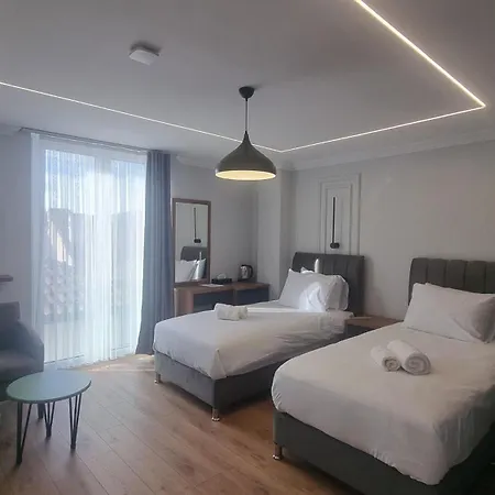Luciano Hotel