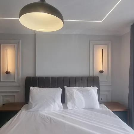 Luciano Hotel *