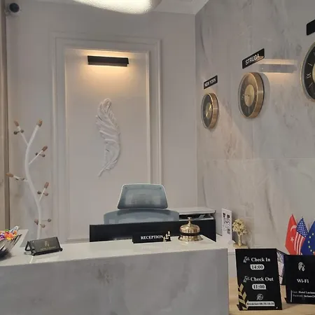 Hotel Luciano *